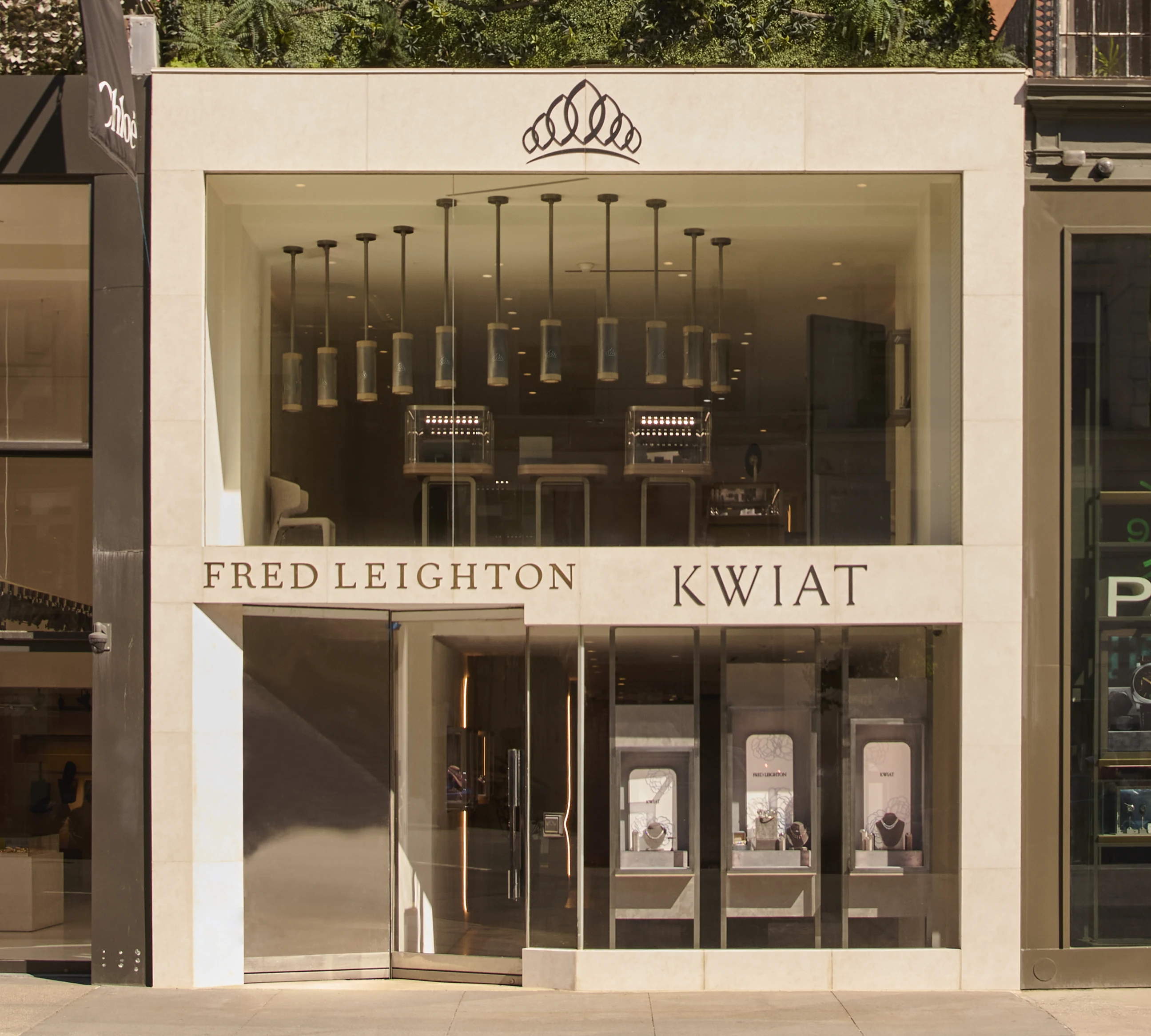 The shared Fred Leighton and Kwiat storefront